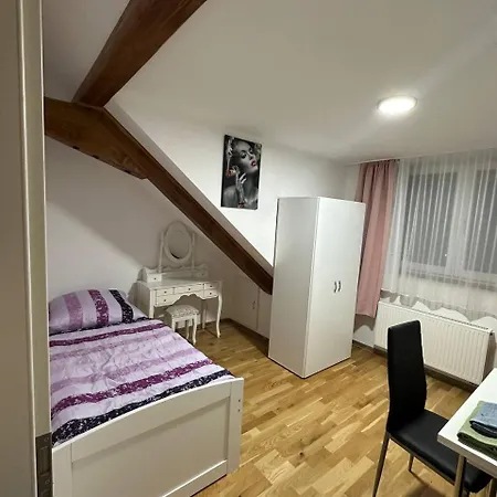 Apartament Casa Delli Gatti Monteurunterkunft 8 9 Personen Lipsk