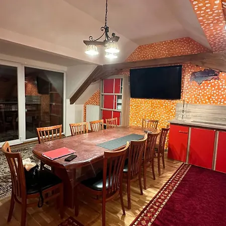 Casa Delli Gatti Monteurunterkunft 8 9 Personen Leipzig